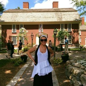 Meet your Posher, Ella